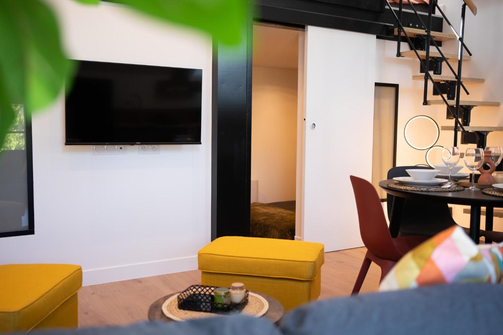 Appartements Plein Centre, A 5 Minutes Du Chateau Onzain Extérieur photo